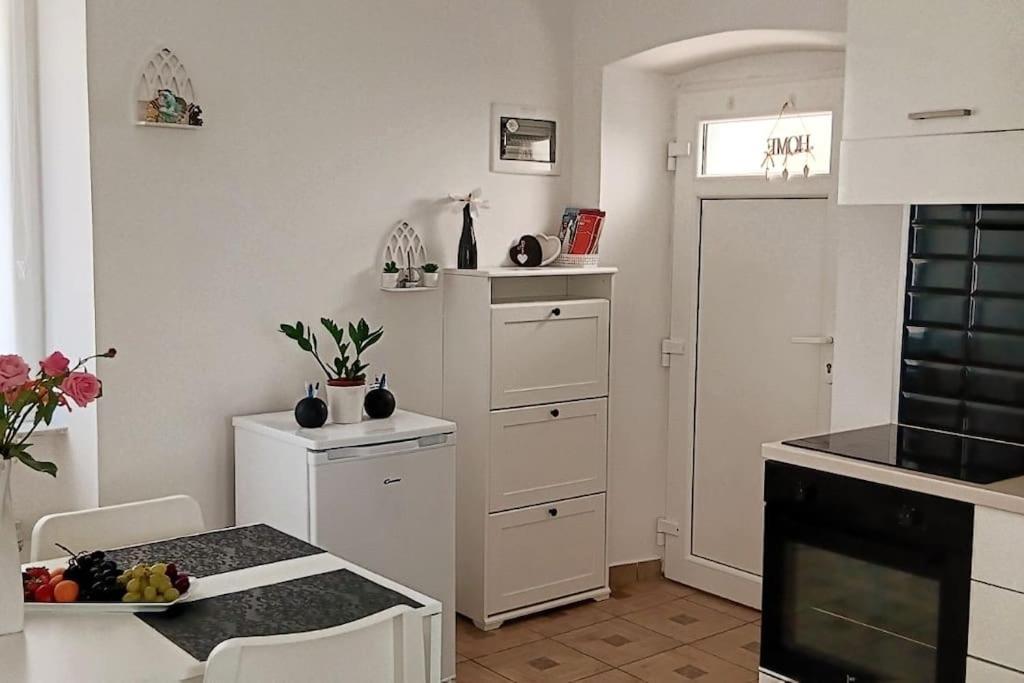Lovely Apartment Morje - Koper Old Town ภายนอก รูปภาพ