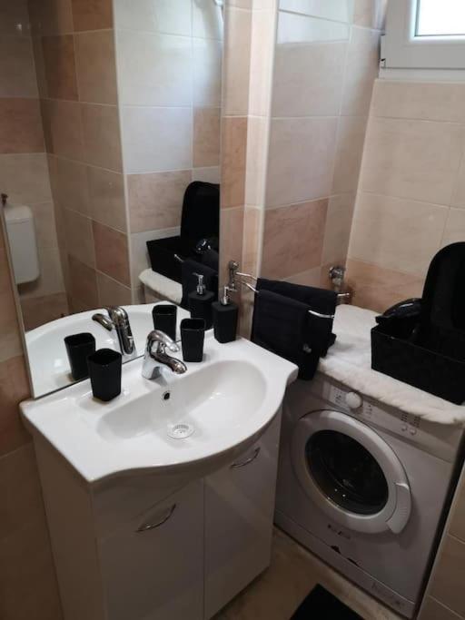 Lovely Apartment Morje - Koper Old Town ภายนอก รูปภาพ
