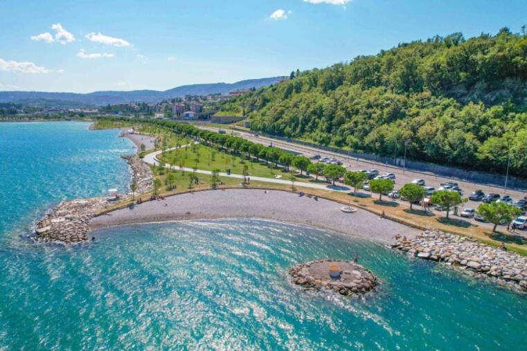 Lovely Apartment Morje - Koper Old Town ภายนอก รูปภาพ